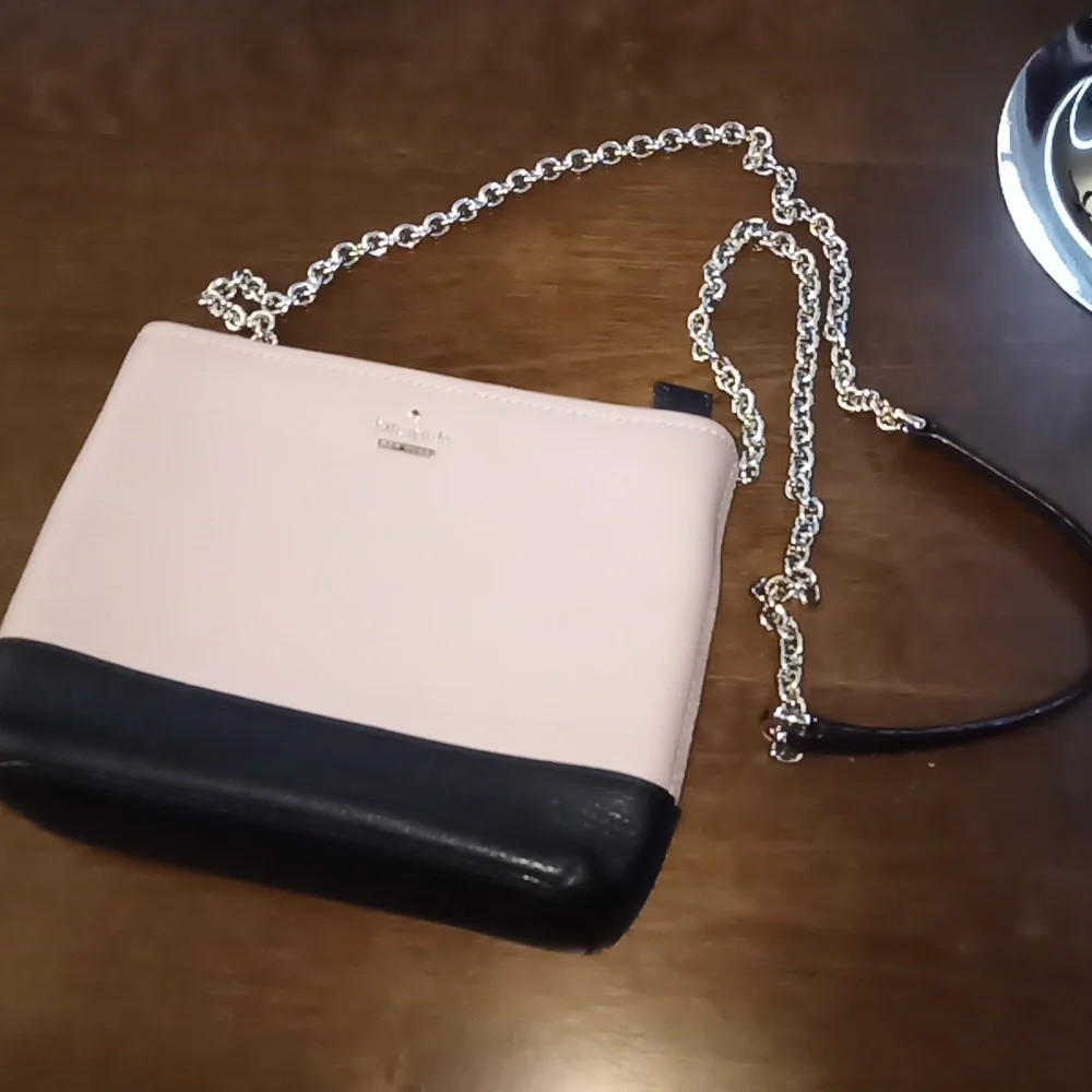 Kate Spade Jackson Street Ellery Crossbody Bag Gold Chain Leather Black Tan